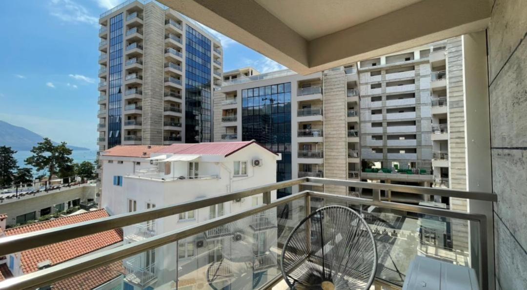Montesun Fontana Apartments Budva Eksteriør bilde